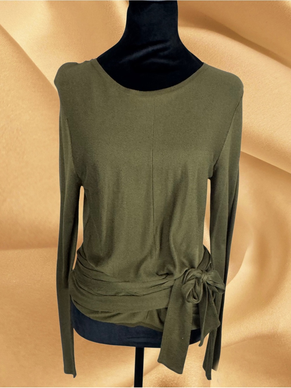 Modern Citizen Long Sleeve Wrap Around Tie Top, Knit Olive Green Size Medium - Picture 8 of 15